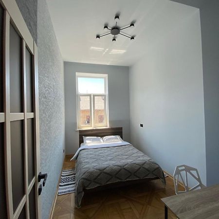 3 Bedrooms Apartment On Nasypna 3 إلفيف المظهر الخارجي الصورة