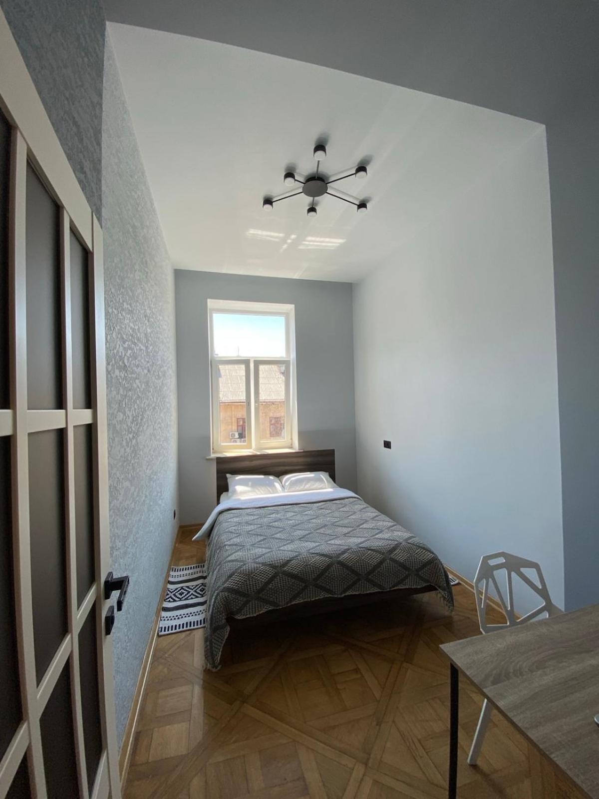 3 Bedrooms Apartment On Nasypna 3 إلفيف المظهر الخارجي الصورة