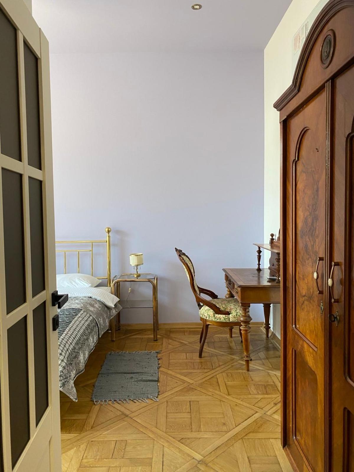 3 Bedrooms Apartment On Nasypna 3 إلفيف المظهر الخارجي الصورة